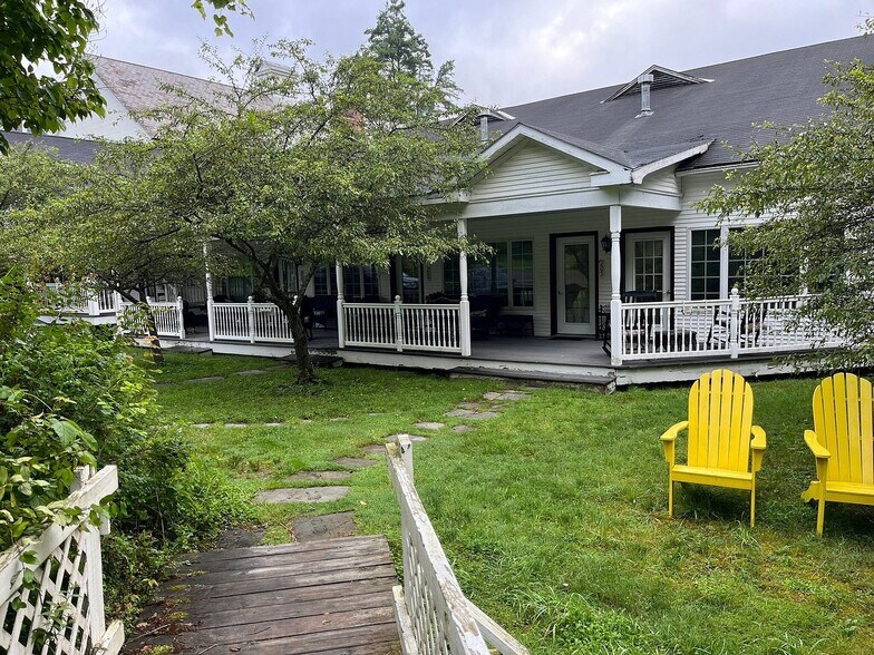 More Photos Of 910 Cold Spring Rd, Williamstown Hotel For Sale