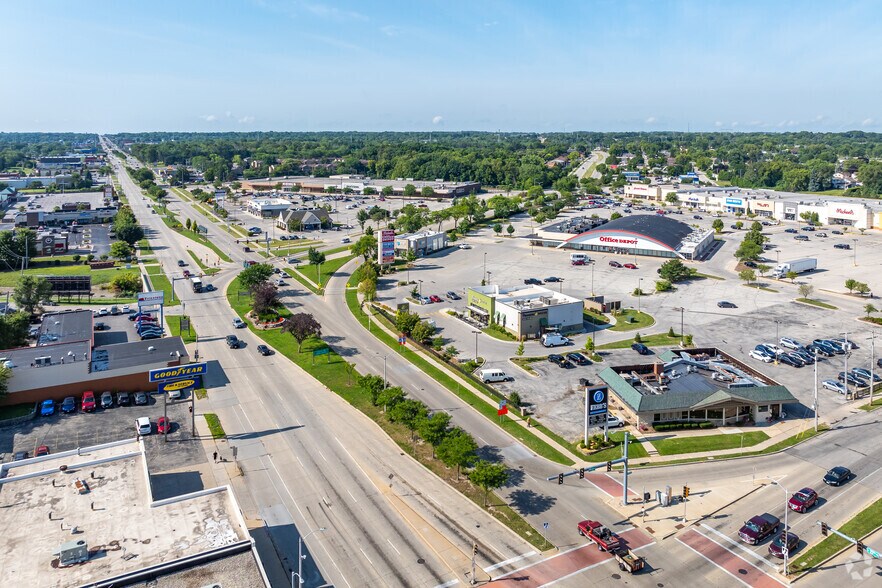 More Photos Of 3511 S 27th, Milwaukee Fast Food For Sale