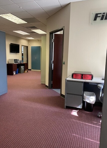 More Photos Of 12 Penns Trl, Newtown Medical For Lease