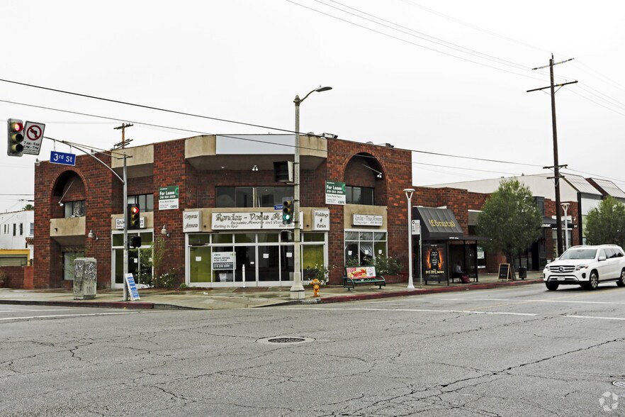 More Photos Of 8108 W 3rd St, Los Angeles Freestanding For Lease