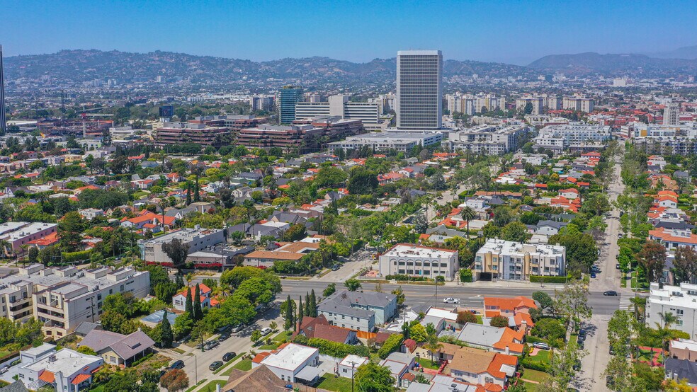More Photos Of 1000-1002 S Ridgeley Dr, Los Angeles Apartments For Sale
