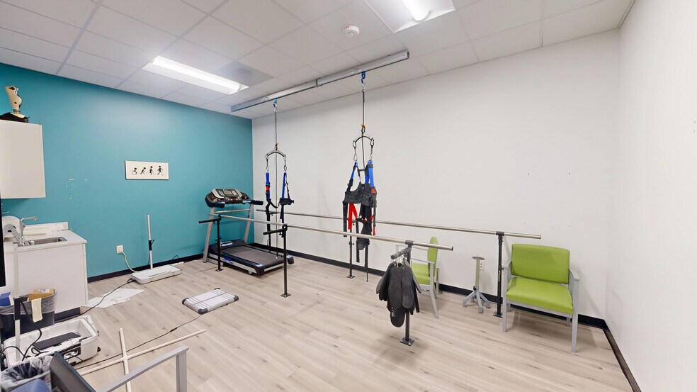 More Photos Of 4500 S Dixieland Rd, Rogers Medical For Lease