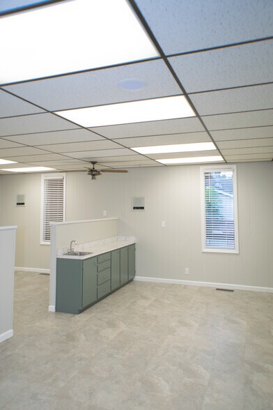 More Photos Of 101 Matterhorn Dr, Old Hickory Medical For Lease