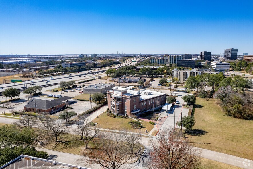 More Photos Of 16651 Ronan Rd, Houston Office For Sale