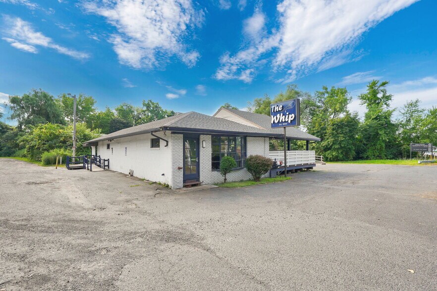 More Photos Of 287 N Elm St, Westfield Restaurant For Sale