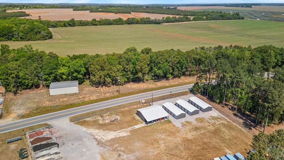 More Photos Of 2606 Colonel Thomson Highway hwy, Saint Matthews Warehouse For Sale