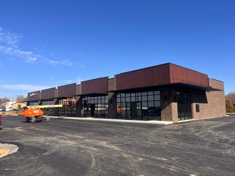 More Photos Of TBD Suncrest dr, Gray Storefront For Lease