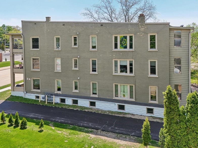 More Photos Of 108 N Main St, Edgerton Apartments For Sale