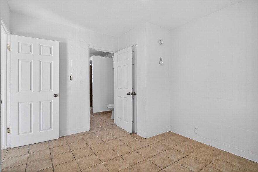 More Photos Of 66185 Acoma Ave, Desert Hot Springs Apartments For Sale