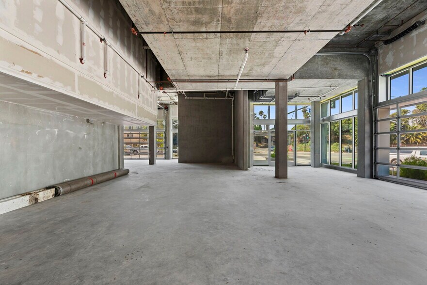 More Photos Of 160 S Ventura Ave, Ventura Apartments For Lease