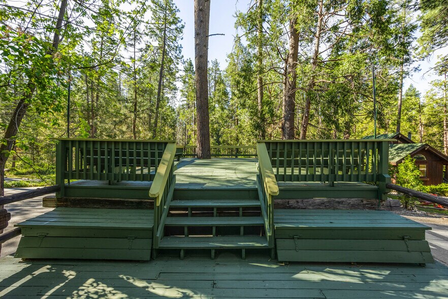 More Photos Of 26345 Delano Dr, Idyllwild-Pine Cove Hotel For Sale