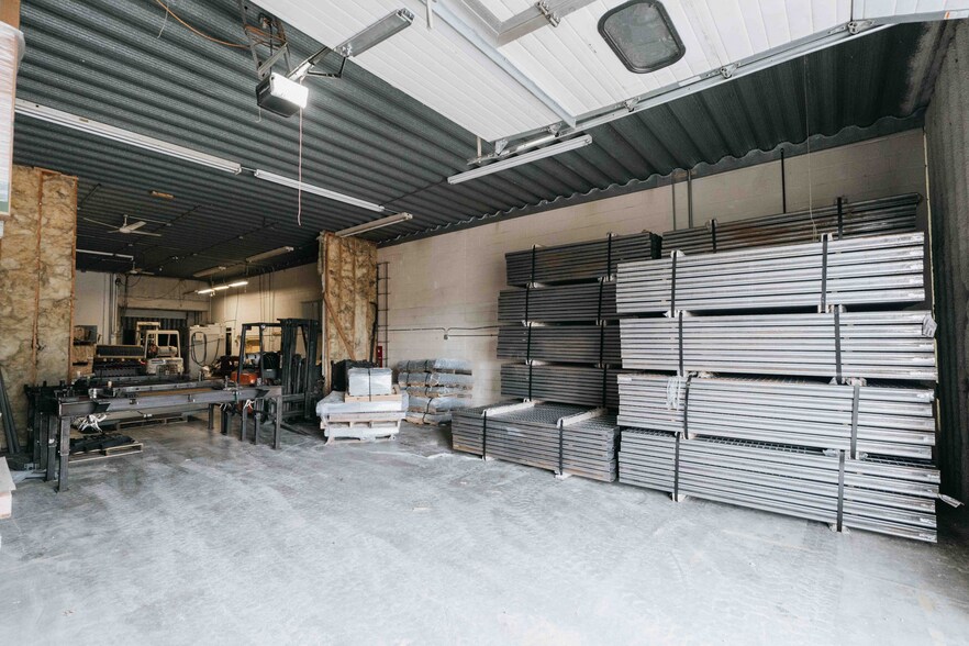 More Photos Of 2565 16th Ave, Columbus Light Manufacturing For Sale