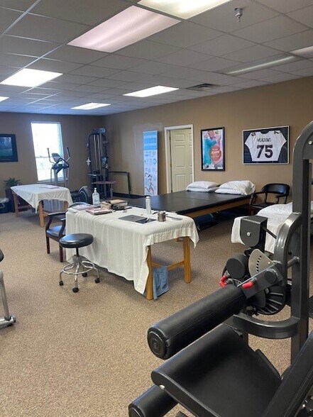 More Photos Of 125 Plantation Centre Dr S, Macon-Bibb Office For Sale