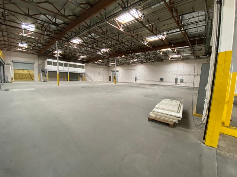 More Photos Of 5780 Soestern Ct, Chino Manufacturing For Lease