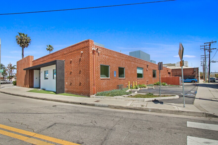 Primary Photo Of 3940 Higuera St, Culver City Showroom For Sale