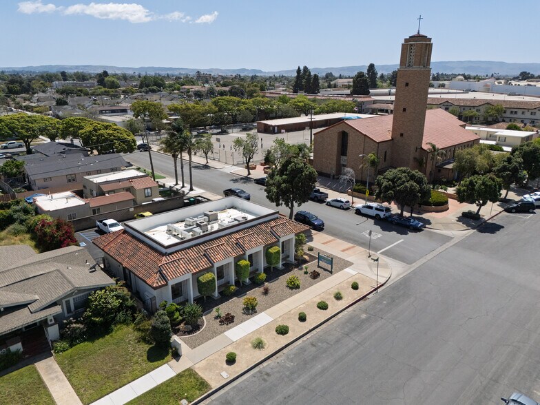 Primary Photo Of 504 E Church St, Santa Maria Office For Sale