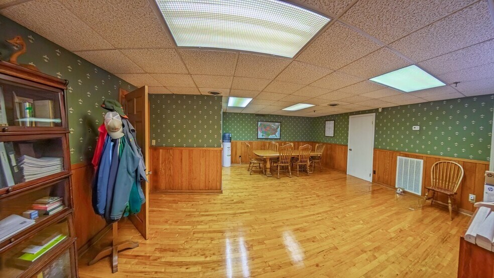 More Photos Of 105 S Austin Rd, Morristown Manufacturing For Sale