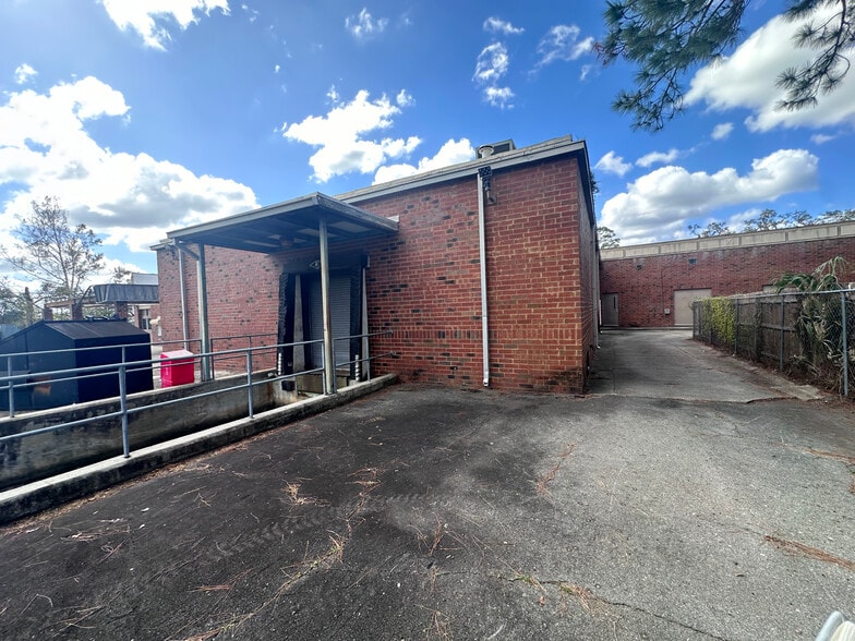 More Photos Of 201 N Troup St, Valdosta Office For Sale