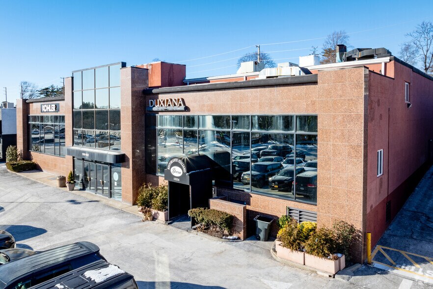 More Photos Of 1516-1524 Northern Blvd, Manhasset Freestanding For Lease