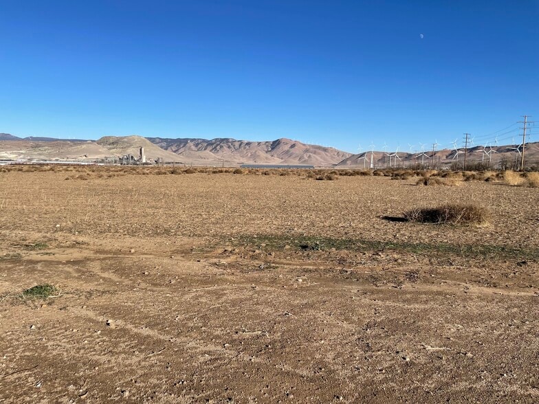 More Photos Of 20028 Tehachapi Willow Springs, Tehachapi Land For Sale