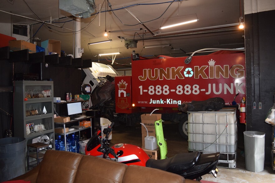 More Photos Of 2401 S Raritan St, Englewood Warehouse For Sale