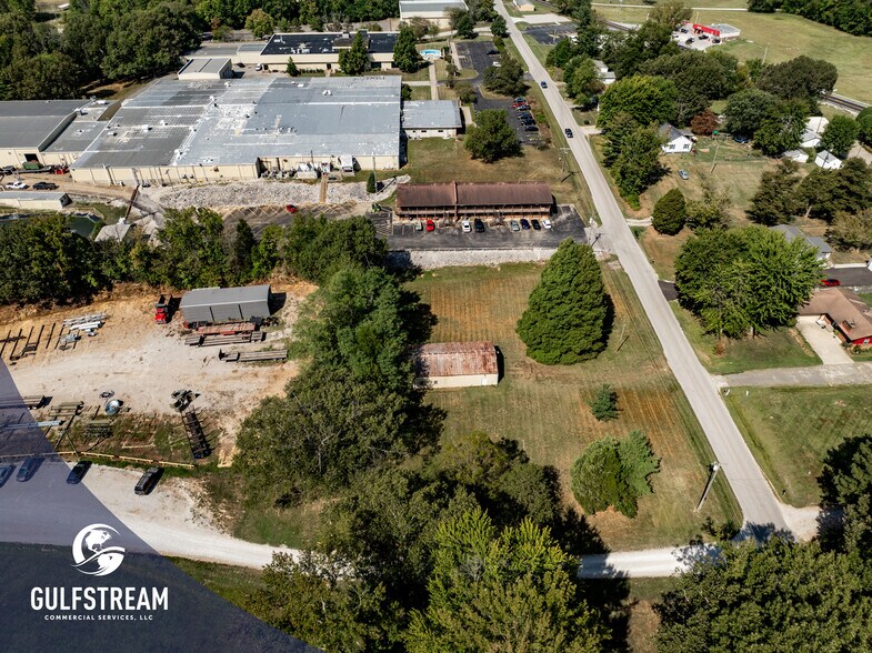 More Photos Of 5704 Old Highway 54, Philpot Apartments For Sale