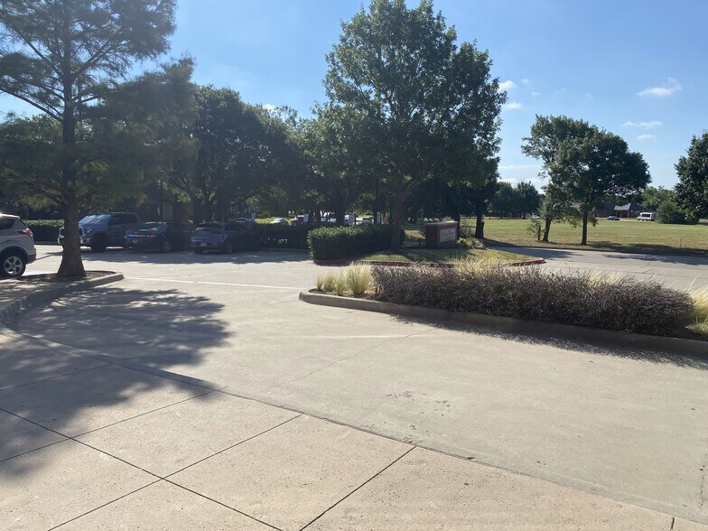 More Photos Of 1575 Heritage Dr, McKinney Office For Lease