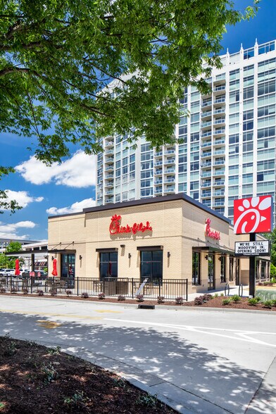 More Photos Of 3234 NE Peachtree Rd, Atlanta Fast Food For Sale