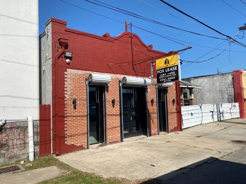 Primary Photo Of 4321 S Claiborne Ave, New Orleans Storefront For Lease