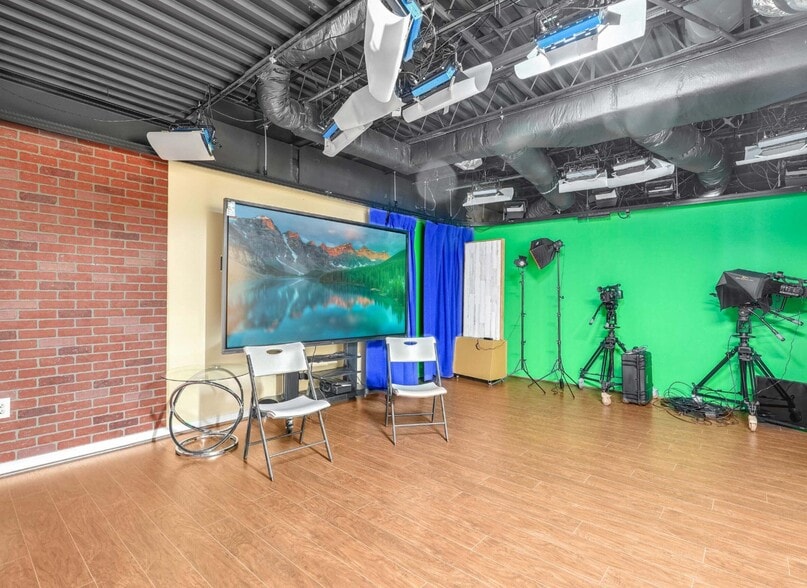 More Photos Of 1420 Prince St, Alexandria Office For Lease