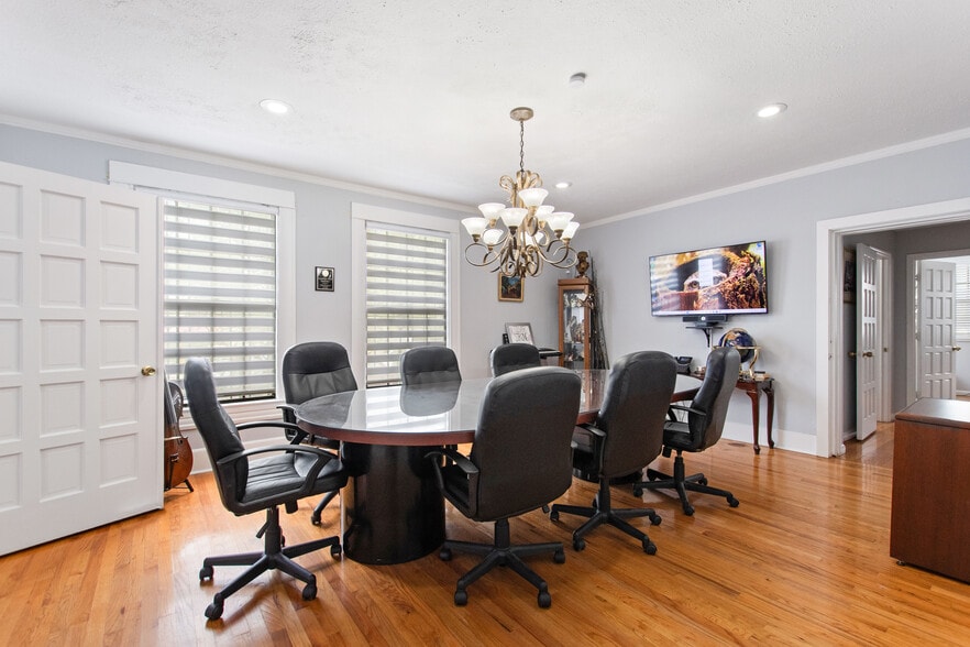 More Photos Of 1325 W Cass St, Tampa Office For Lease