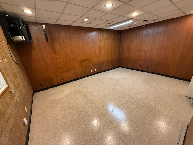 More Photos Of 1201 W Jon St, Torrance Service For Lease
