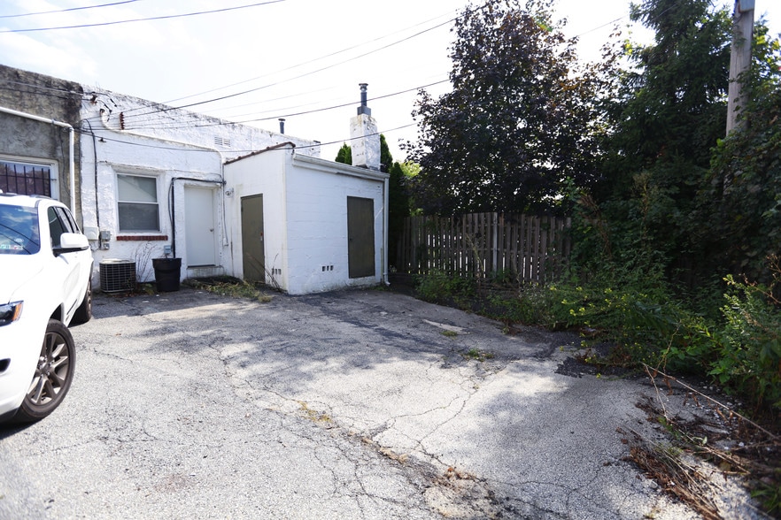 More Photos Of 137 MacDade Blvd, Folsom Medical For Sale