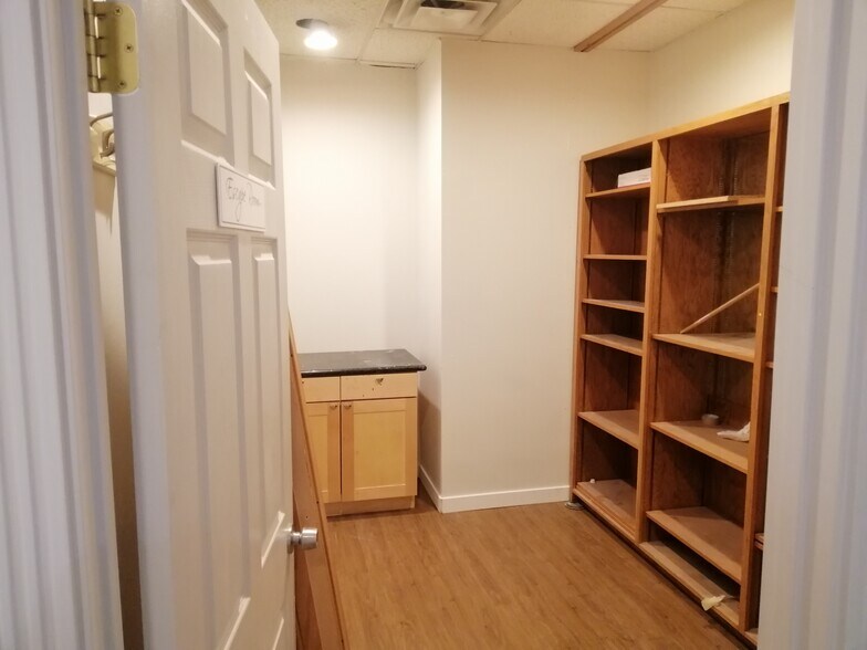 More Photos Of 2207 3rd Ave, Seattle Apartments For Sale