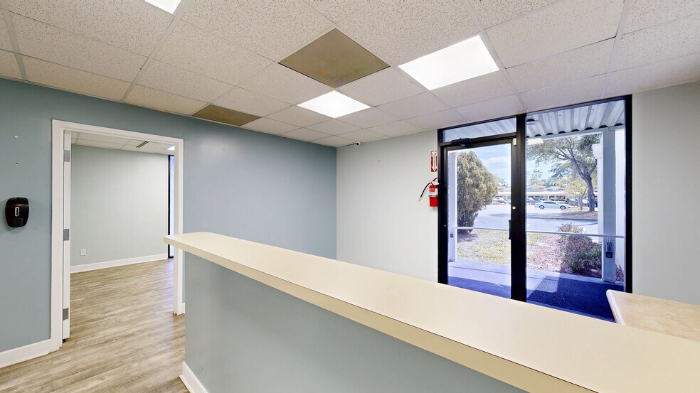 Primary Photo Of 9765 San Jose Blvd, Jacksonville Medical For Lease