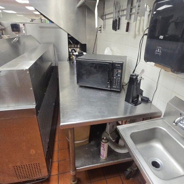 More Photos Of 2045 Brice Rd, Reynoldsburg Restaurant For Lease