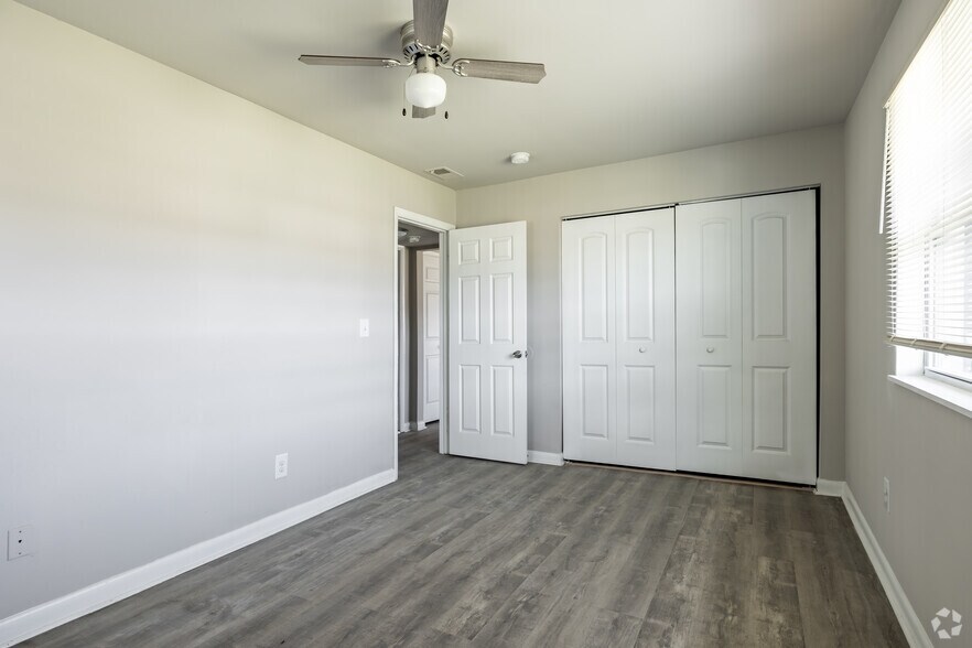 More Photos Of 661 Sherwood Dr, Jonesboro Apartments For Sale