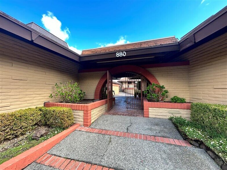 More Photos Of 880 Las Gallinas Ave, San Rafael Medical For Lease