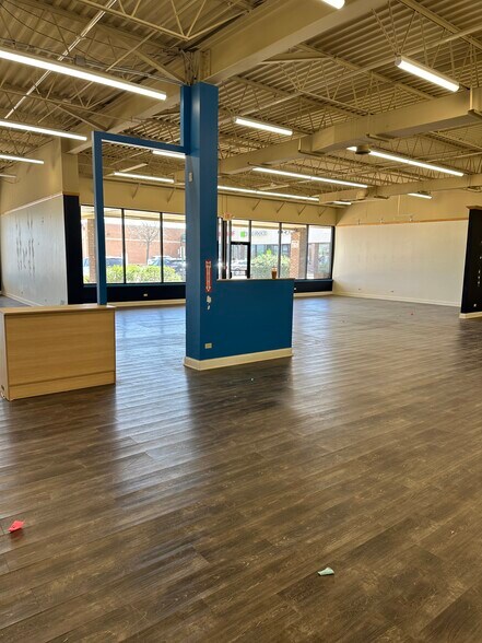 More Photos Of 14700-14738 S Cicero Ave, Midlothian Unknown For Lease