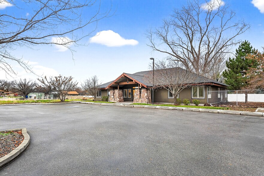 More Photos Of 2563 S Five Mile Ave, Boise Office Residential For Lease
