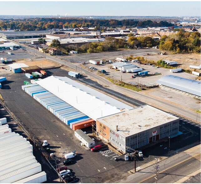 More Photos Of 185 W McLemore Ave, Memphis Truck Terminal For Sale