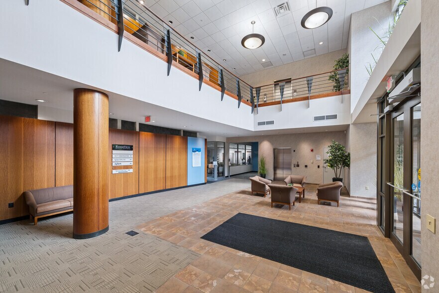 More Photos Of N19W23993 Ridgeview Pky, Waukesha Office For Sale