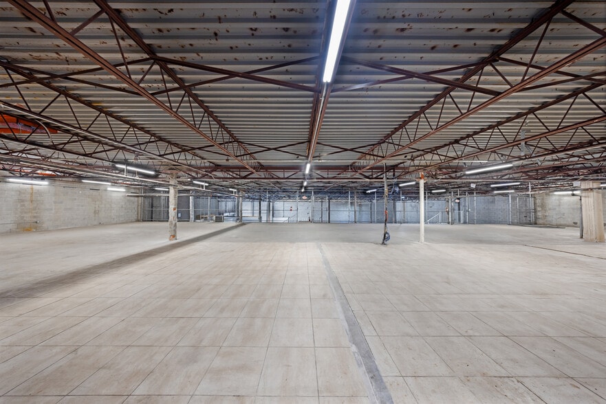 More Photos Of 2601 NW 105th Ave, Miami Warehouse For Sale