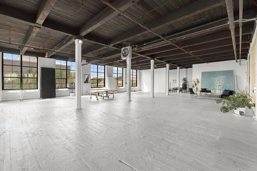 More Photos Of 610-628 Smith St, Brooklyn Warehouse For Lease