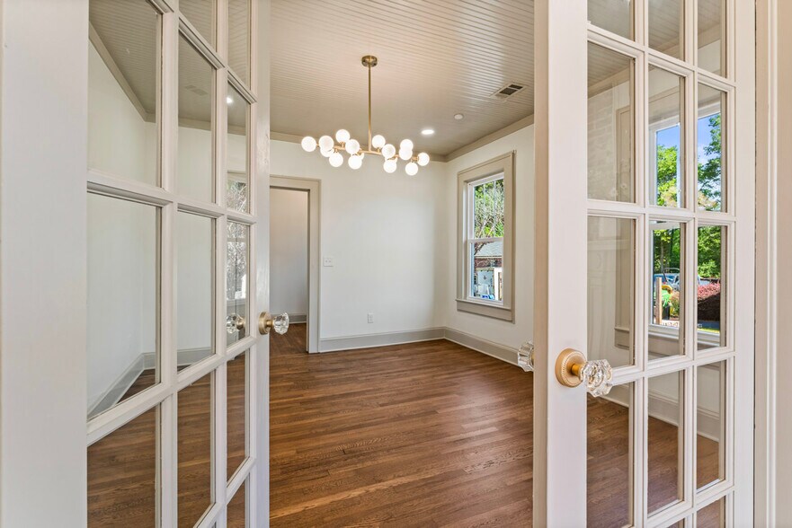 More Photos Of 56 Atlanta St, McDonough Office For Sale