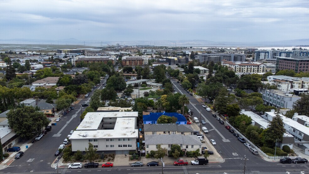 More Photos Of 217 Alden St, Redwood City Apartments For Sale