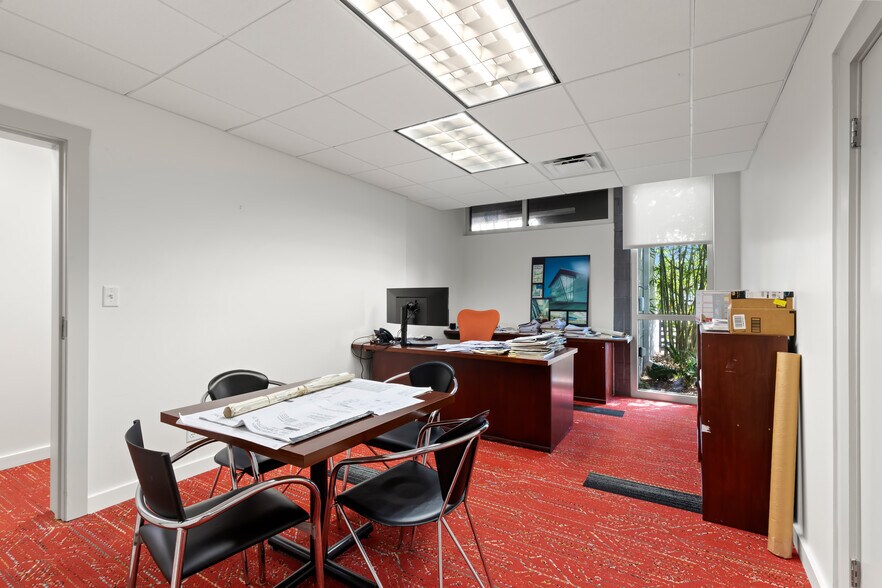 More Photos Of 2714 Dr Martin Luther King St, Saint Petersburg Office For Lease