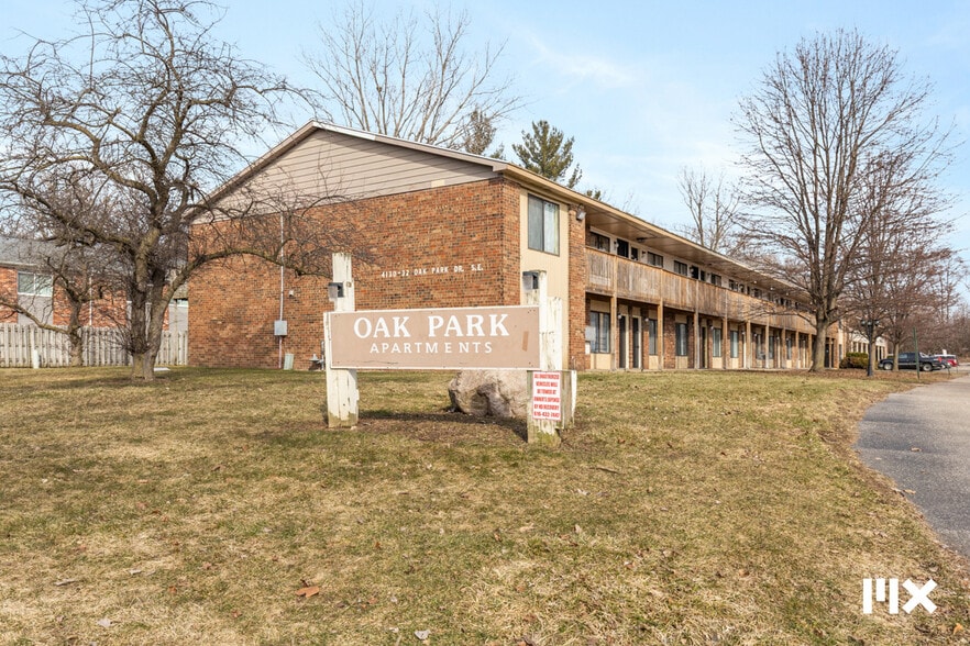 Primary Photo Of 4130 Oak Park Dr SE, Grand Rapids Apartments For Sale