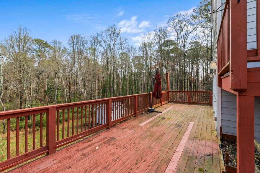 More Photos Of 4953 Presidents Way, Tucker Loft Creative Space For Sale