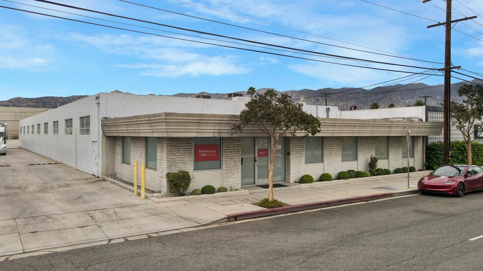Primary Photo Of 3401 Winona Ave, Burbank Warehouse For Sale